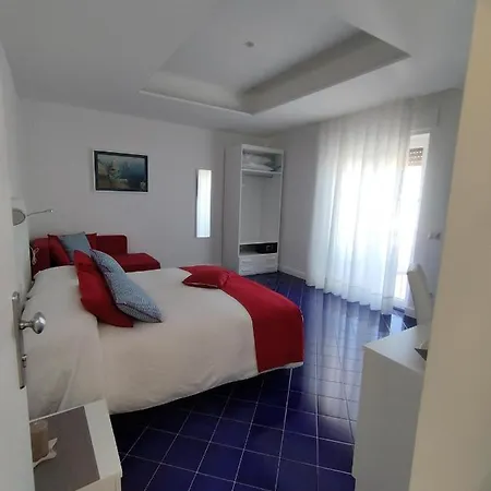 Domus Sole Bed & Breakfast 4*