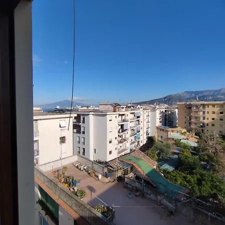 Domus Sole Couette-café 4*