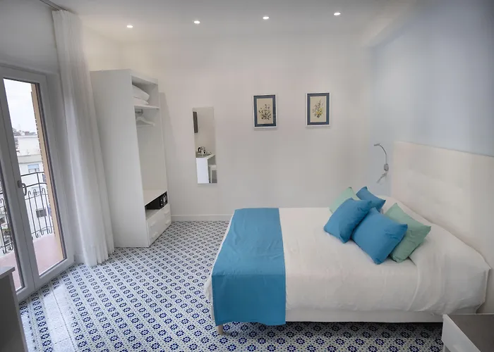 Domus Sole Bed & Breakfast 4*